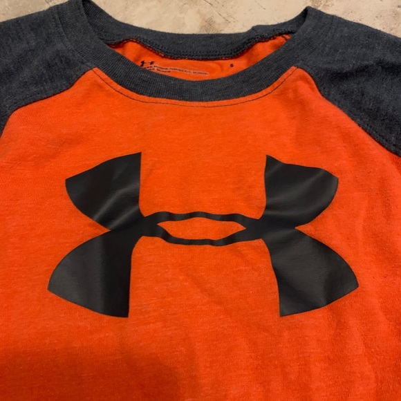 Under Armour Boys long sleeve - Picture 2 of 3
